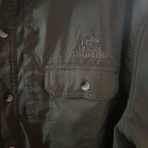 Ducks Unlimited Men's Button Down Utility Shirt in Army Green Size XL - Picture 6 of 6